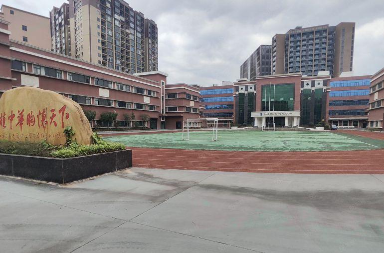 大岭山镇学院风厂房一楼，精装办公室地坪漆，超大空地特价15元