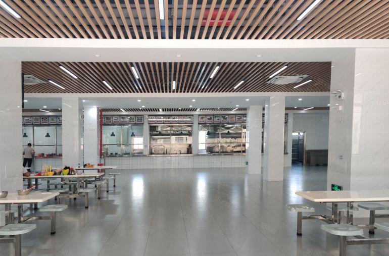 200平起租8元大岭山松山湖原房东厂房6千平一楼仓库厂房出租