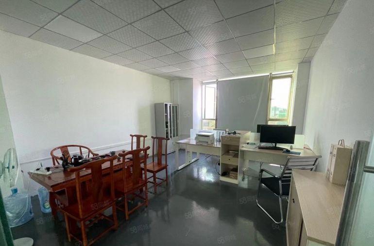 大岭山杨屋新空出整层720方厂房低价工业厂房出租