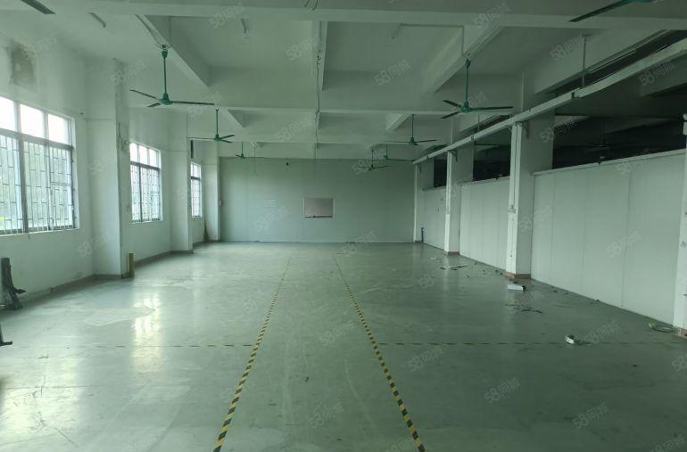 石碣镇独院厂房三楼1250方低价出租，现成装修水电齐全有院子