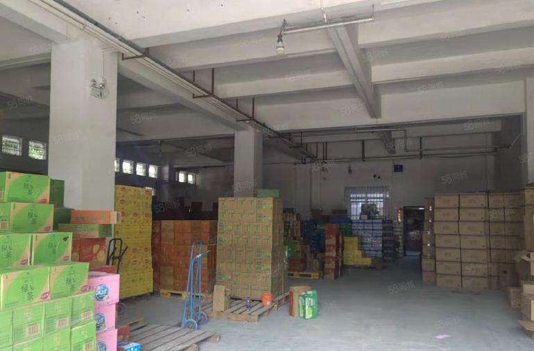 小面积280平方 价格4000元，石碣分租独院厂房一楼！