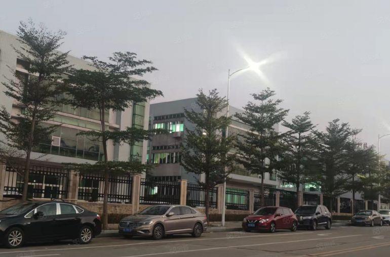 石碣成熟工业园区10000方可分租，超大空地报价10元