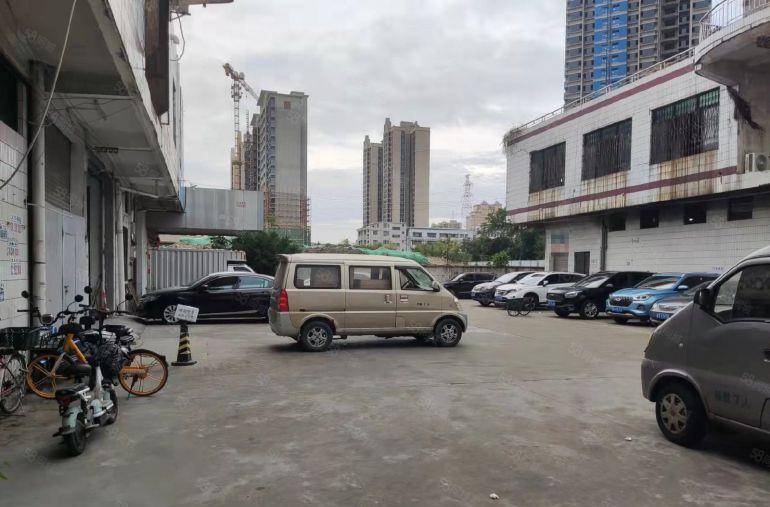 原房东招租 石碣四甲独院厂房一楼400方，现成装修，可办环评