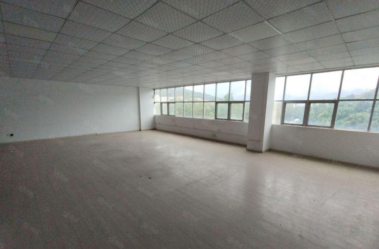 原房东四楼800平标准厂房低价出租