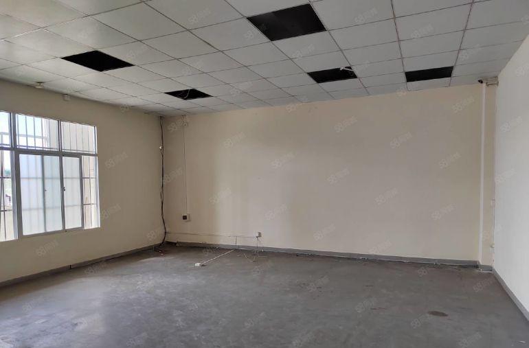 清溪大利村 原房东楼上300平低价厂房出租 带现成豪华装修