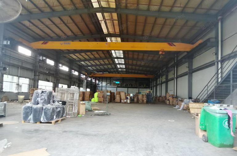 东莞独院厂房滴水9.5米带航车 实际面积租16元 现成办公室