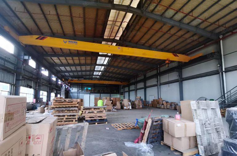 东莞独院厂房滴水9.5米带航车 实际面积租16元 现成办公室