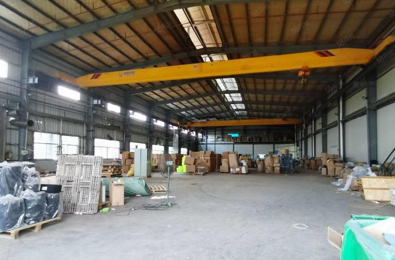 东莞独院厂房滴水9.5米带航车 实际面积租16元 现成办公室