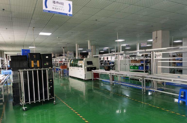 东坑现成装修厂房出租2300平方，园区形象好，好招工