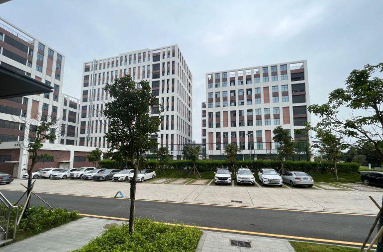 茶山镇厂房出租小面积精装修无尘车间出租，拎包生产，价格便宜