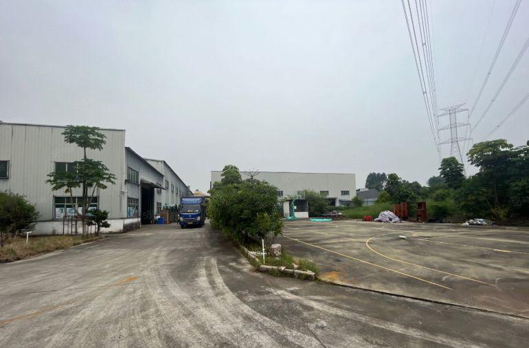 茶山镇粟边工业园区独院厂房出租超大空地1500平方10元每平