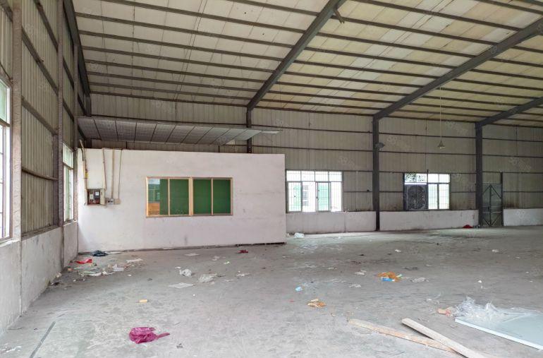 茶山单一层独门独院，大小可分，低价出租，滴水10高原房东