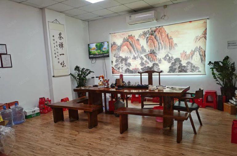 茶山镇原房东厂房一楼出租。面积500平方