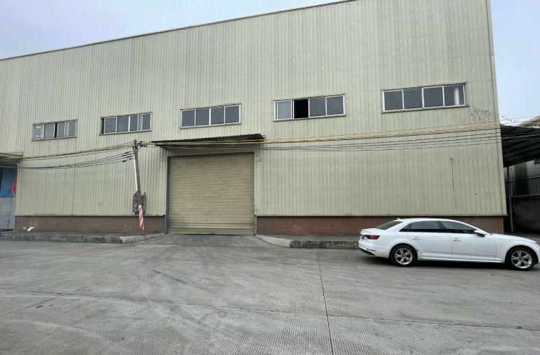 （降价急租！）中堂滴水10米高单一层厂房出租，可架航车。