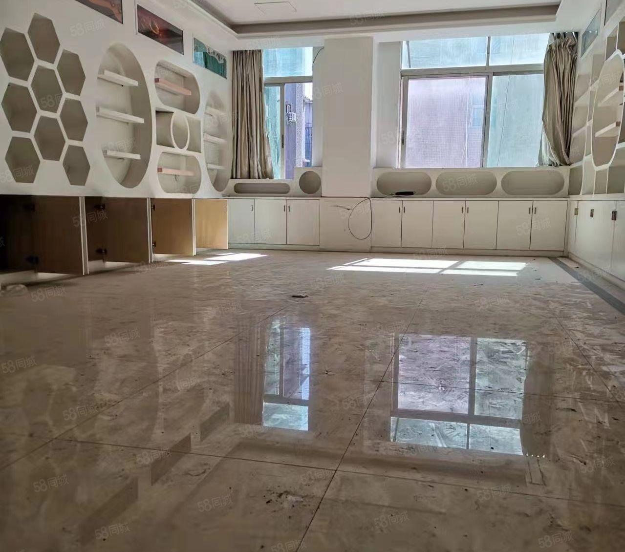 流塘直播基地出租，可以淘宝直播带货，网红基地，培训基地。