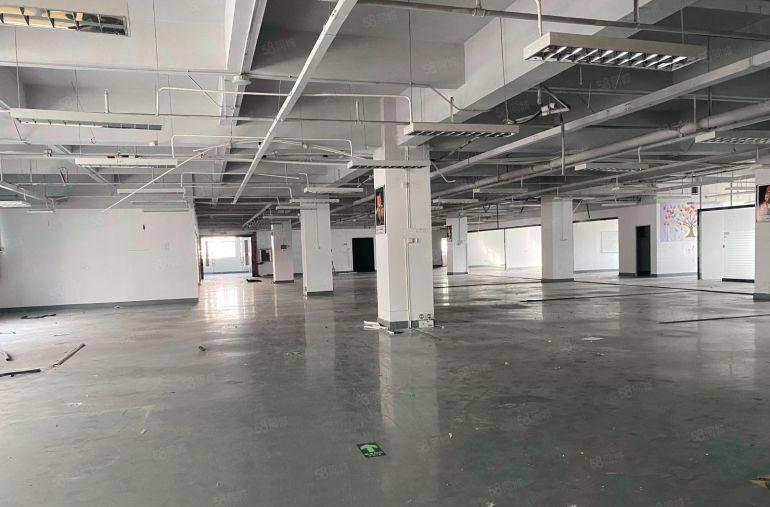 5号线地铁兴东站，原房东直租一楼1700平花园式厂房，无递增