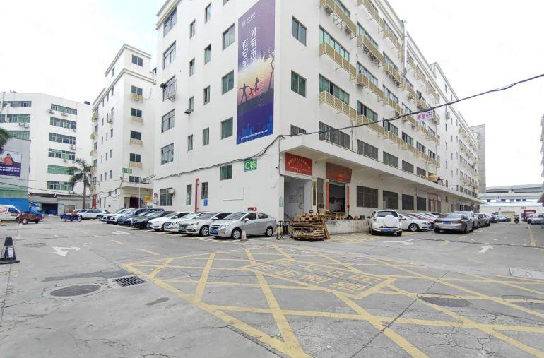 一楼重工业厂房1100平，已电改，西乡107国道边，电到位！