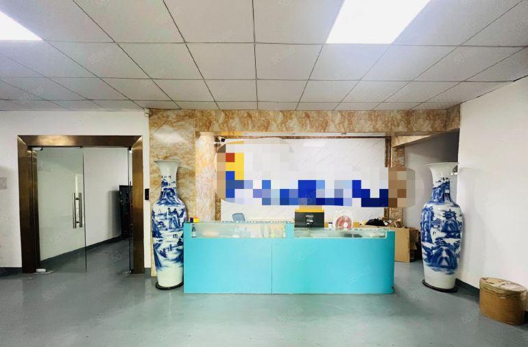 西乡簕竹角大型园区楼上精装1085平厂房，有无尘车间低价出租