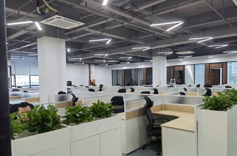 福永桥头新出豪华装修2000平米厂房出租