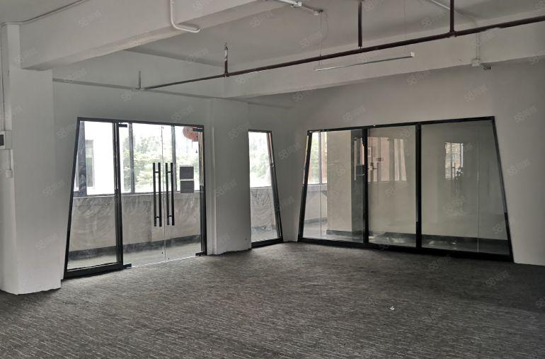 简装轻工厂房出租面积120，166，210带办公室，采光好