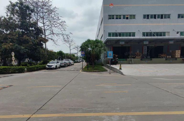 福永沿江高速路口旁一楼1000平方仓库超大空地货柜车进出方便