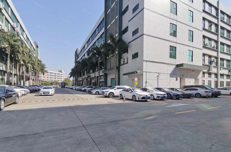 22块宝安福永精装修办公室厂房出租1000平至2000平分租