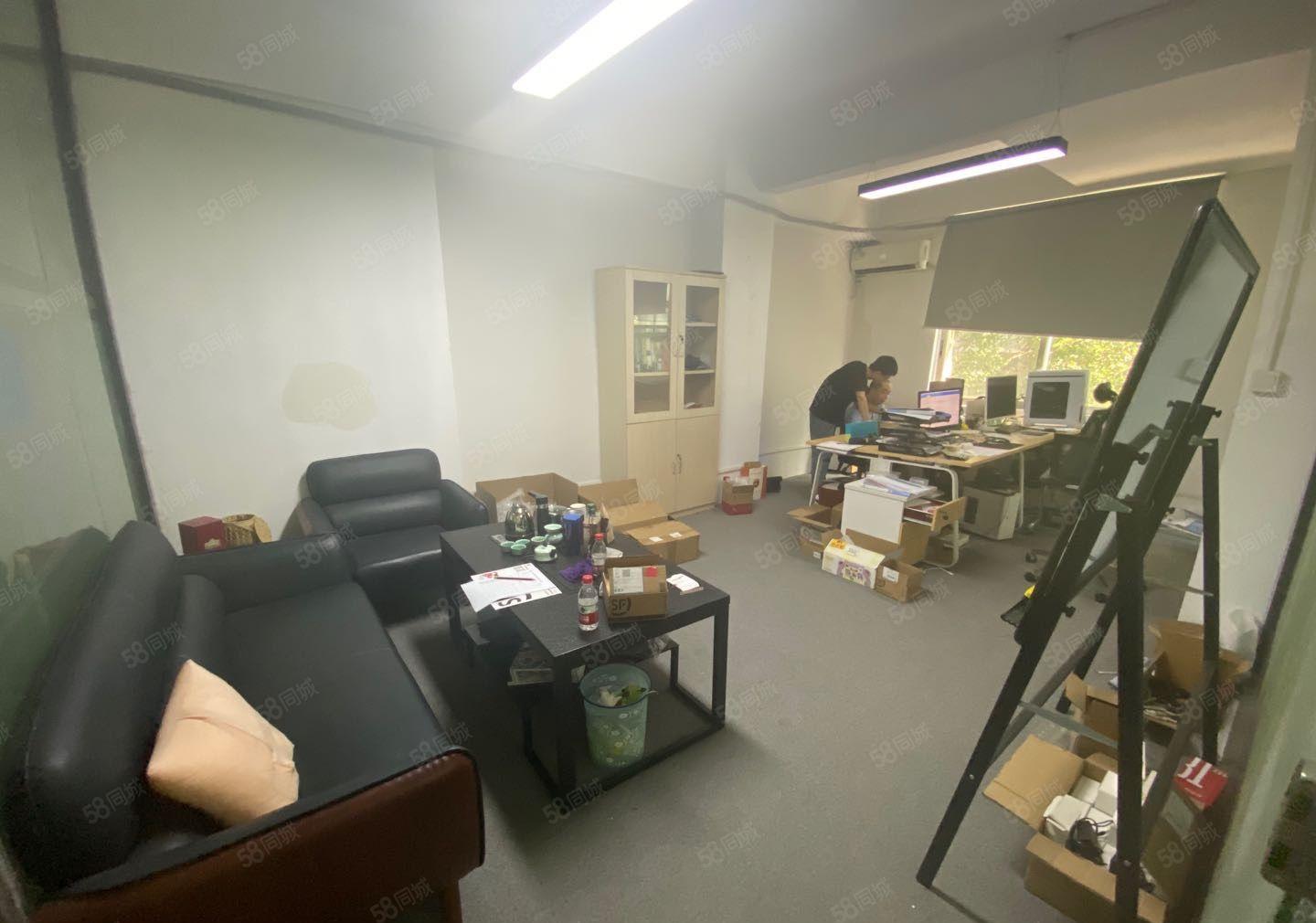 福永新出300平方厂房出租带装修水电到位有办公室