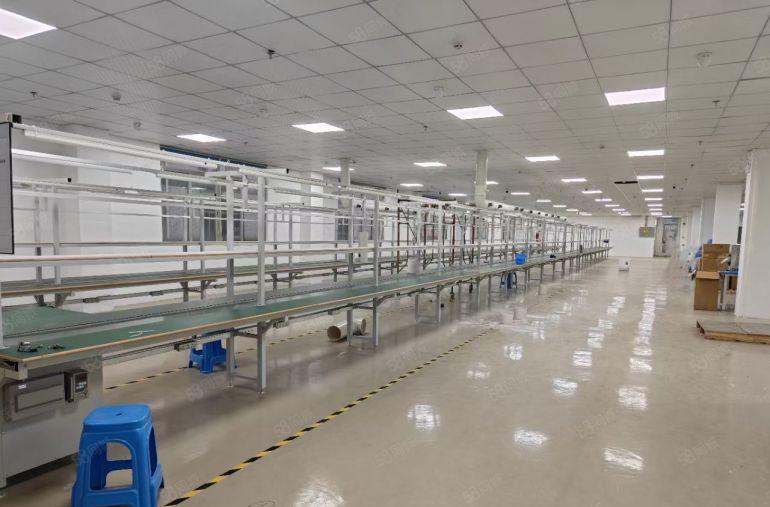 宝安西乡2000平米带装修厂房仓库出租，可申请补贴