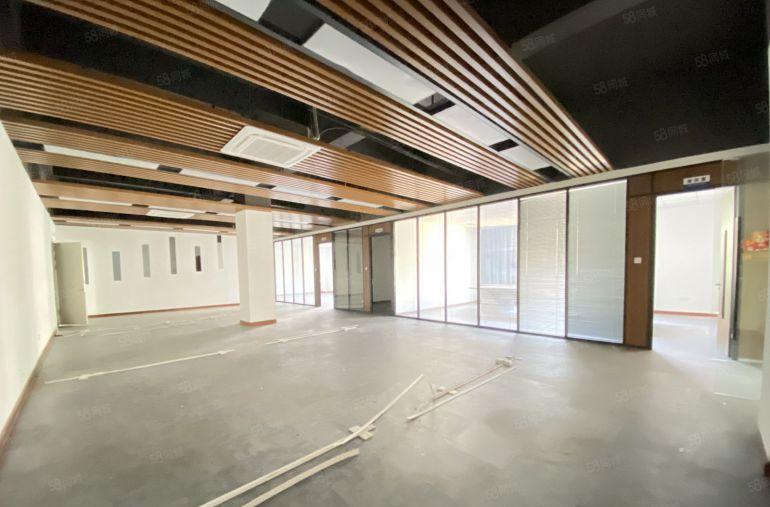 松岗碧头地铁口边一手房东豪华装修厂房出租2000平地坪漆吊顶