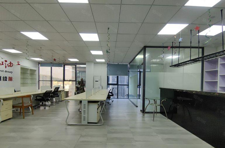 西乡固戍精装办公室358平，4个隔间，租金35起，业主直租