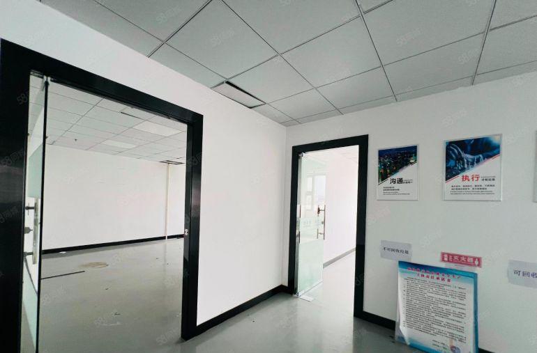 宝安燕川3楼1200平方精装修厂房600平方起租主干道边上