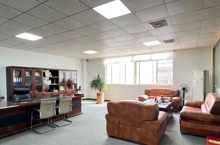 松岗大洋田1400平一楼厂房出租低价仓库出租可分租无尘车间