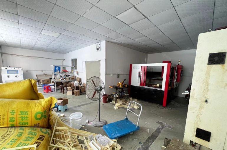 沙井大王山2楼重工业厂房5300打包