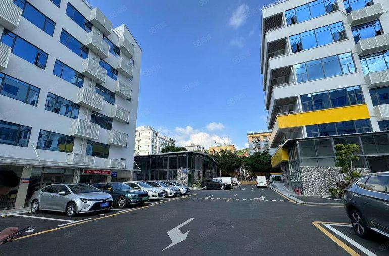 西乡流塘地铁口2000平精装修办公研发厂房低价出租可分租