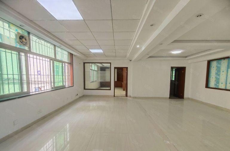 特价23元，西乡银田工业园，楼上带装修285平2加1格局厂房