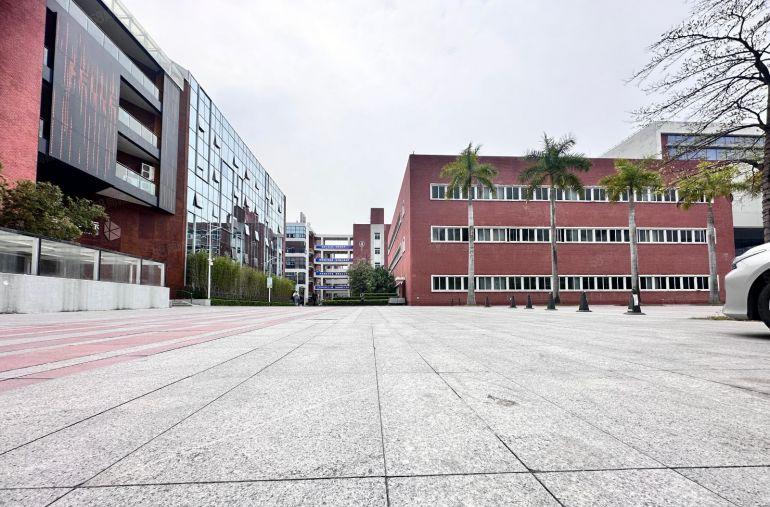 宝安沙井5000平精装修办公室厂房仓库出租 300平起分租