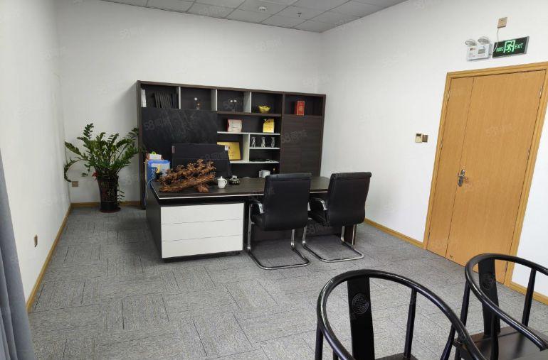 西乡固戍二路旁原房东楼上精装修厂房出租现成精装修办公室