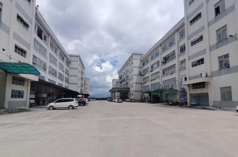 石岩地铁口电商产业园2200平厂房仓库出租