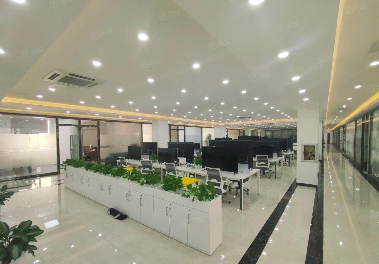 新安兴东地铁口200米，业主豪华精装厂房出租，价格实惠