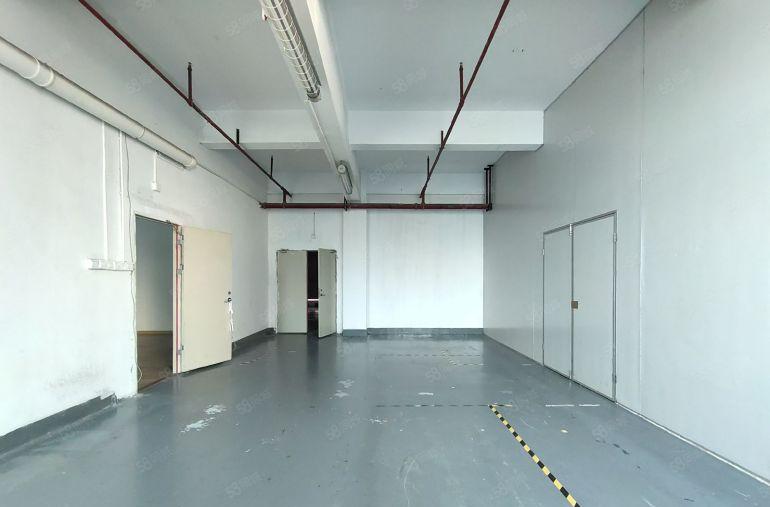 西乡航城街道，九围工业园650平精装修厂房仓库出租，带吊机口