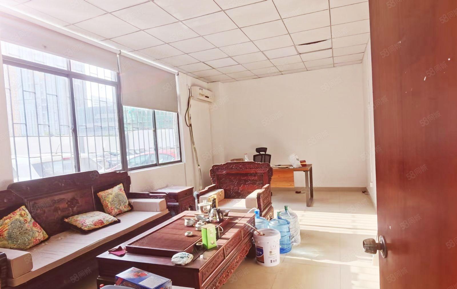 西乡街道边上出租一楼重工业厂房750平，带行车，无需转让费