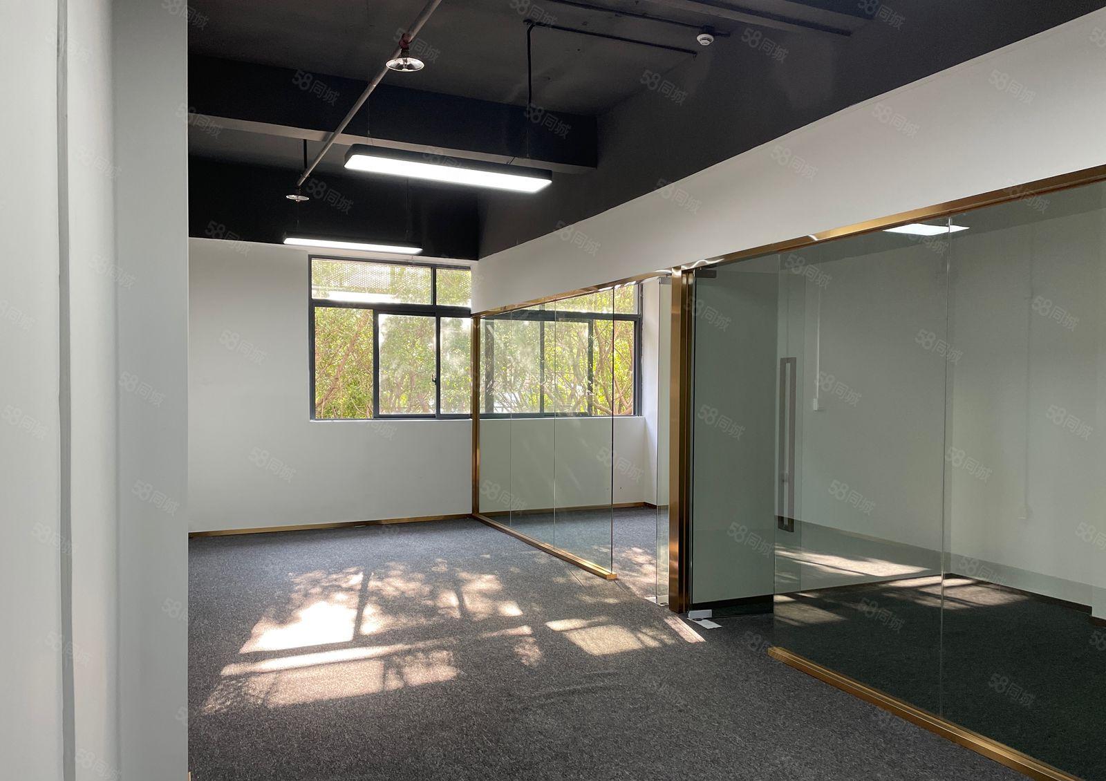 兴东地铁口100米，精装厂房出租，交通便利，拎包即可办公