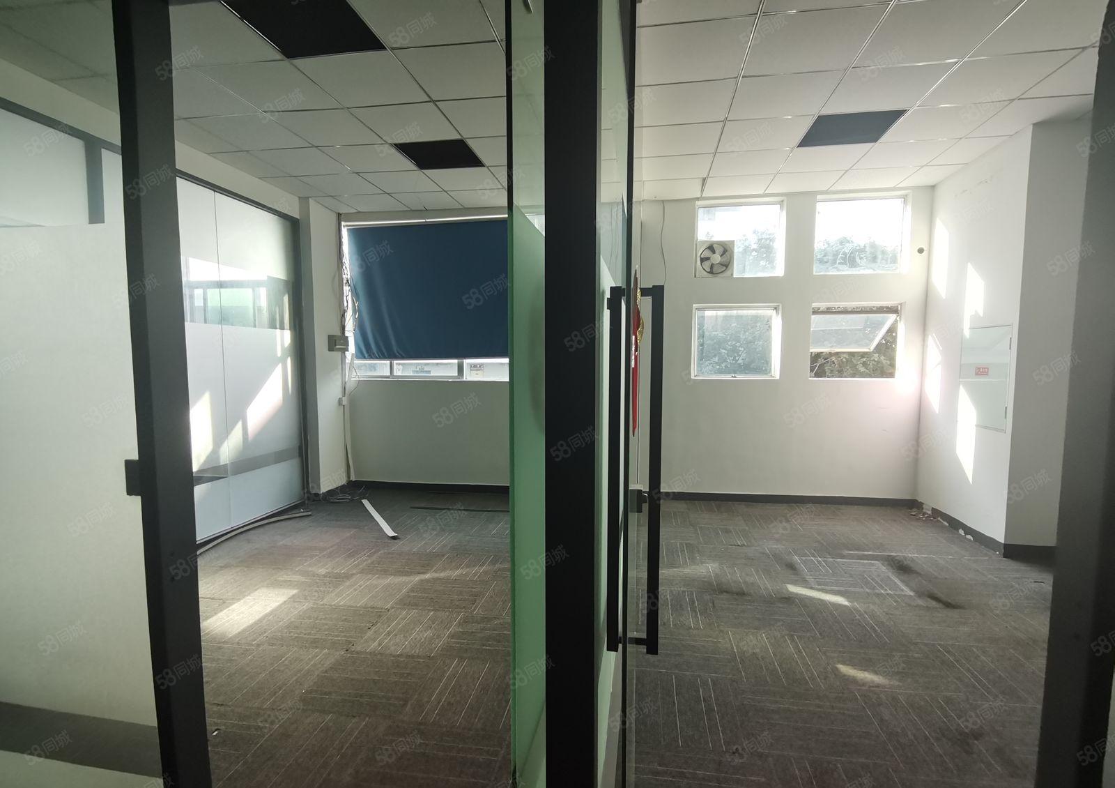 300平米起租福永和平大型园区红本厂房二楼整层2000平米