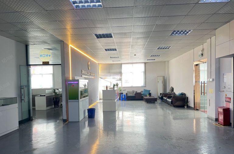 21元起石岩地铁口整层2000平精装修厂房出租仓库出租可分租