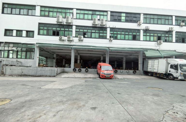 1000平起物流仓库宝安机场独门独院丙二类超大空带卸货平台