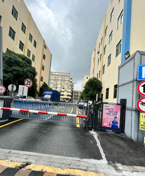 沙井壆岗新出精装修厂房240平出租