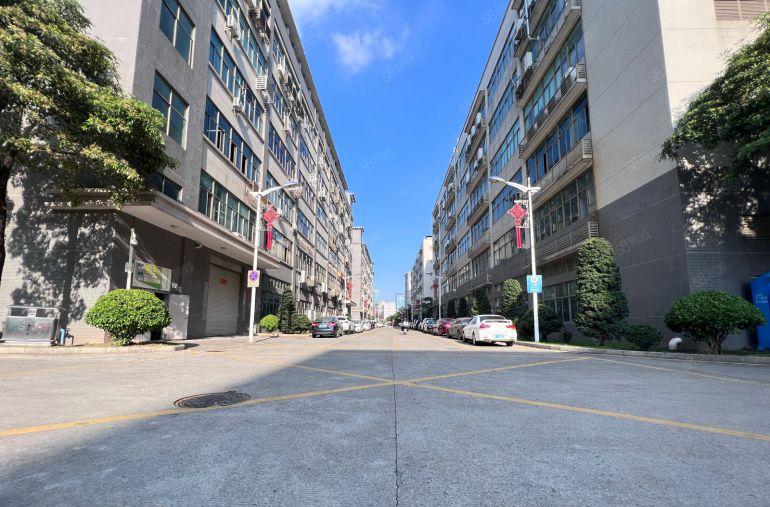 沙井地铁口附近租厂房仓库出租200平至1500平红本精装修