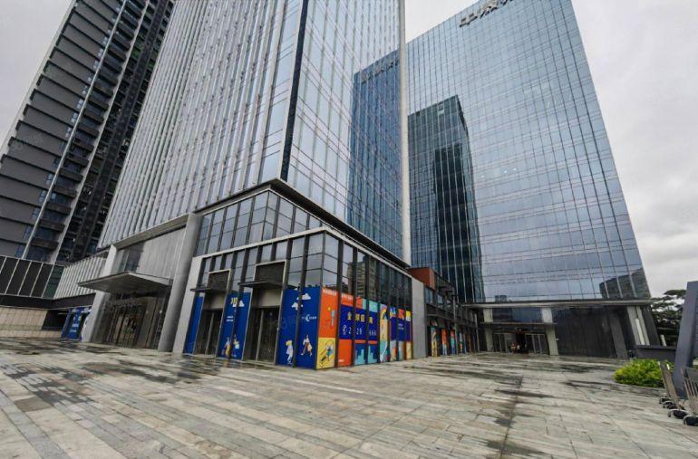 福永地铁口200平起租精装办公室研发办公贸易电商仓库带家私