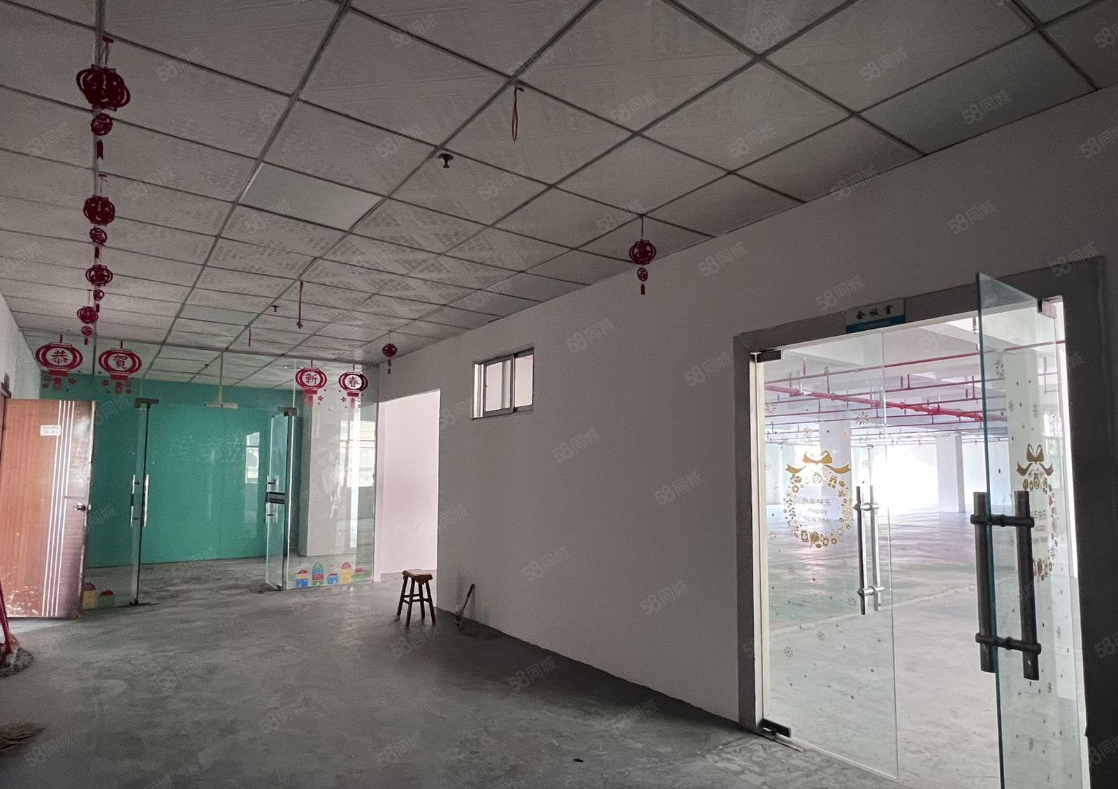 西乡厂房1385平米 带办公室 租29元 周边生活区好招工