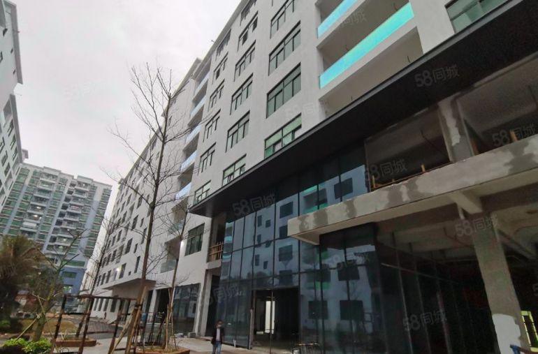 西乡固戍地铁口大型科技园新出楼上整层1300平精装修红本厂房